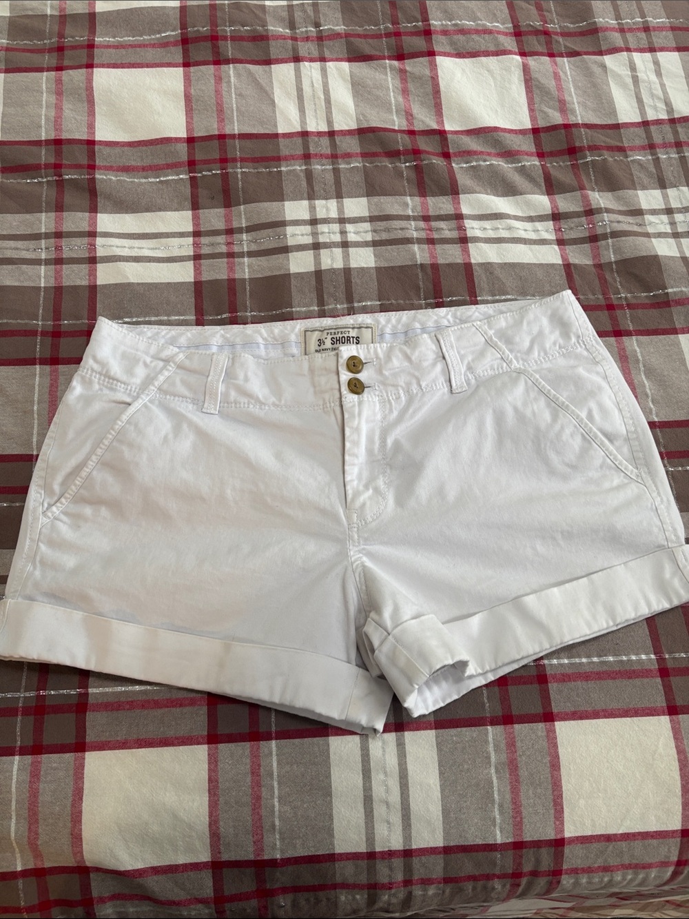 Old Navy White Cuffed Women's Bermuda Shorts with Double Buttons